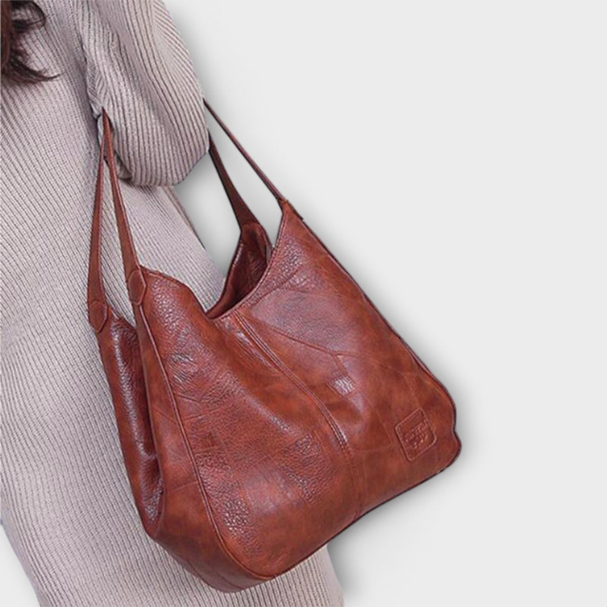 Reniva – Vintage Shoulder Bag with a Clear Line