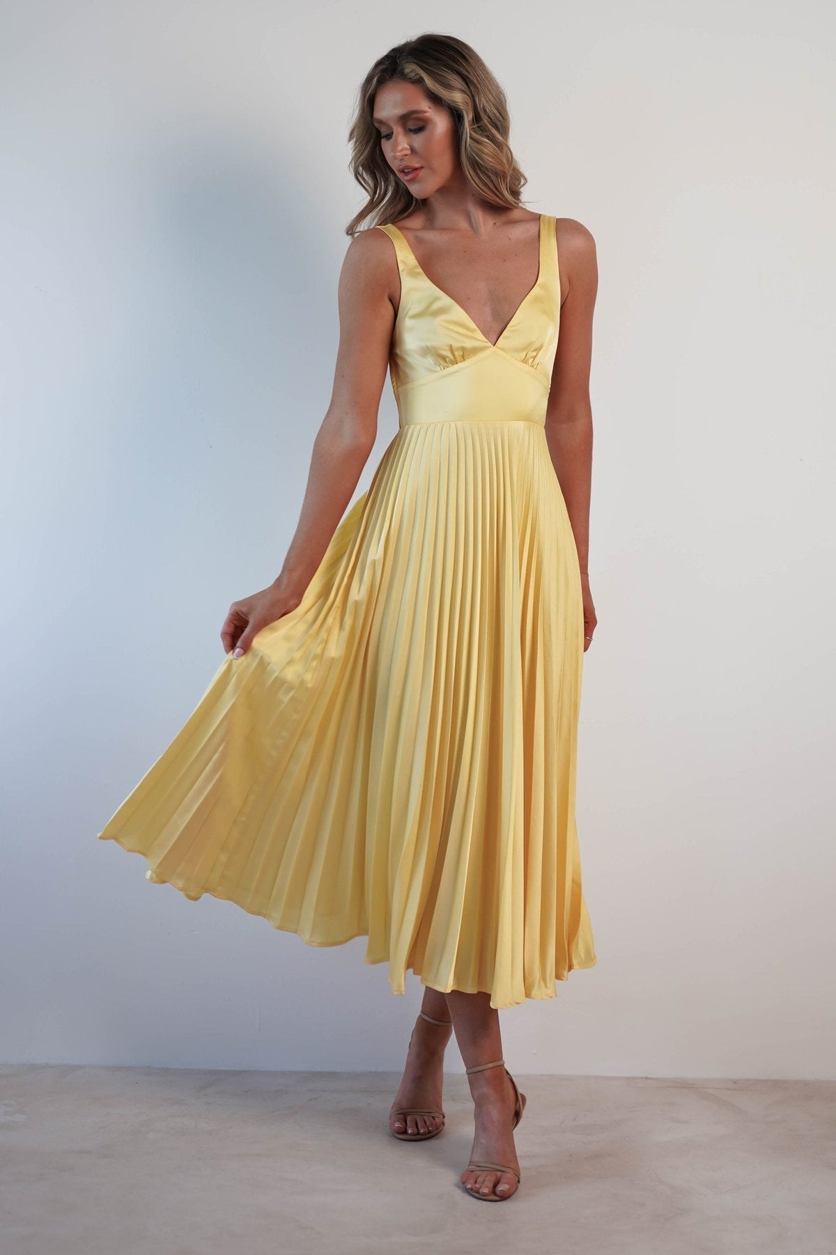 MALKA | Stylish Maxi Dress with Delicate Drape