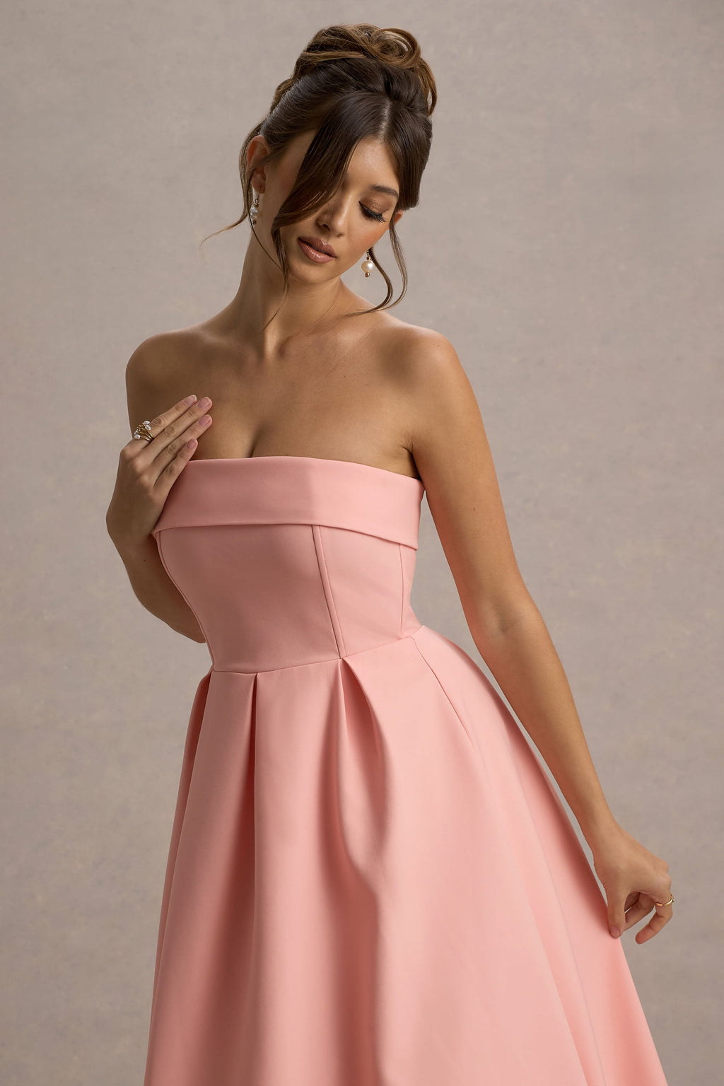 ANNE | Stylish Midi Dress with Off-the-Shoulder Neckline